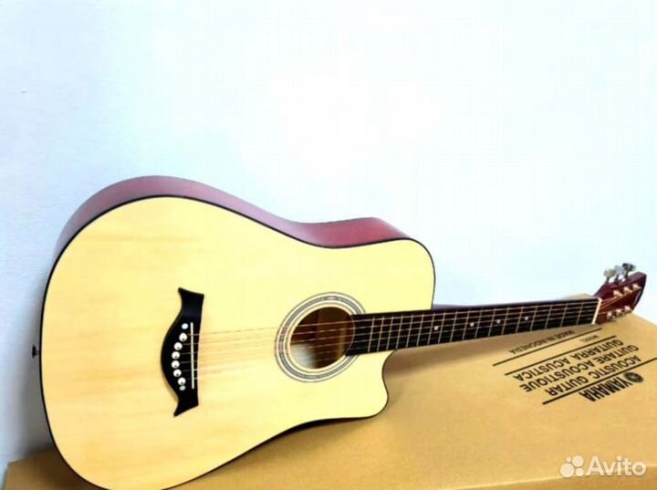Акустическая гитара