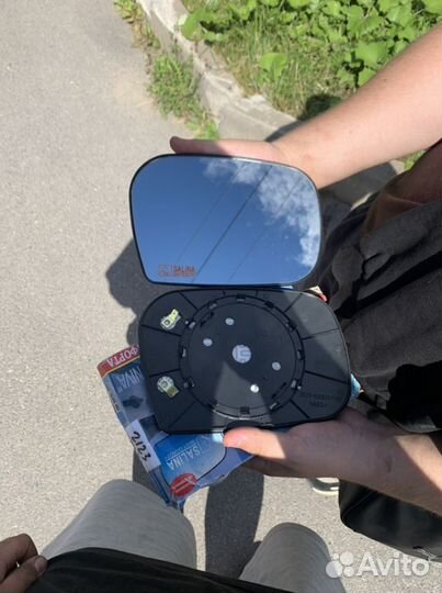 Зеркала на LADA niva