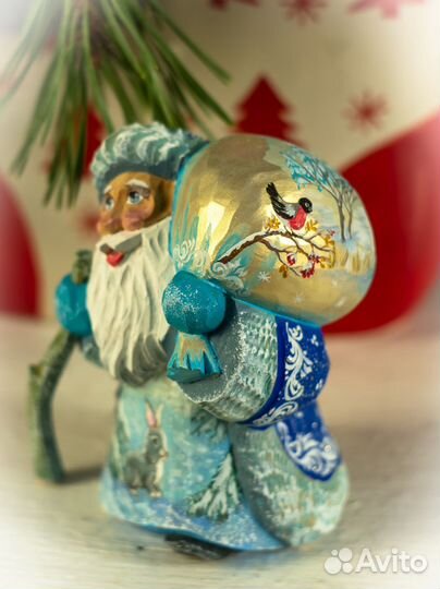 Дед Мороз деревянный с посохом