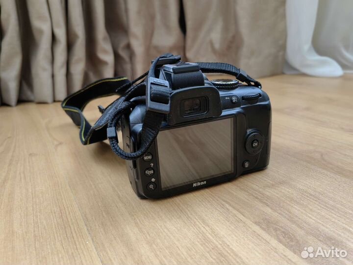 Зеркальный фотоаппарат Nikon d3000