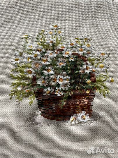 Картина, вышитая крестом, букет ромашек