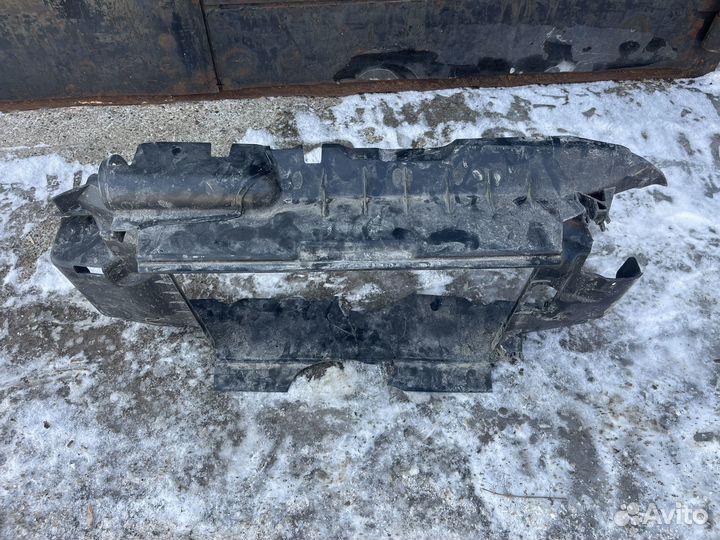 LADA Vesta NG дефлектор воздуховод радиатора