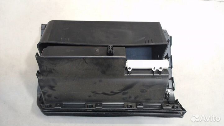 Бардачок Ford Explorer, 2016