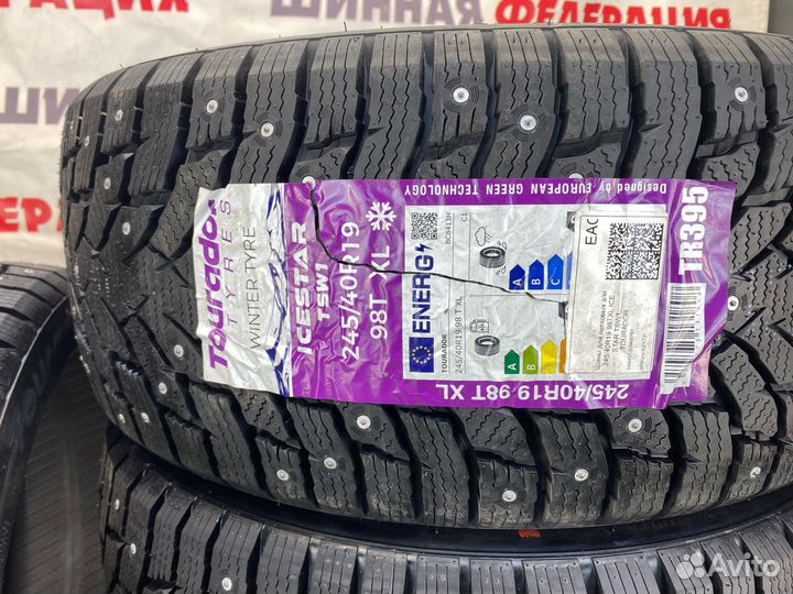 Tourador Ice Star TSW1 245/40 R19 и 275/35 R19