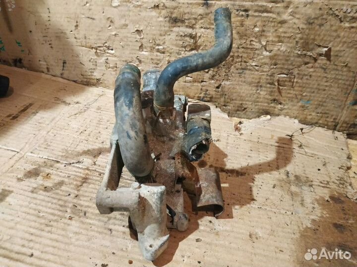 Корпус термостата Chery Fora (A520)