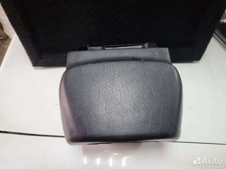 Кожух рулевой колонки Toyota Camry