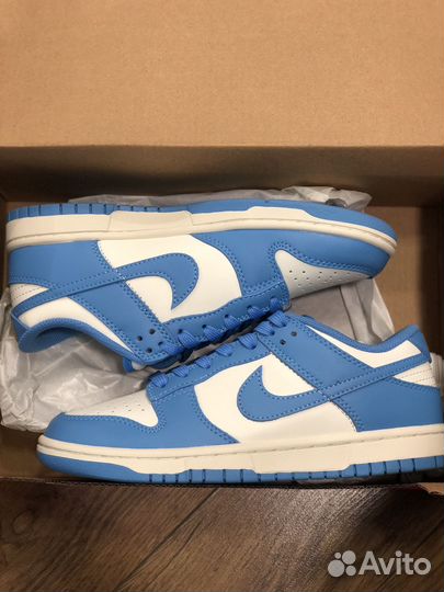 Nike dunk low university blue