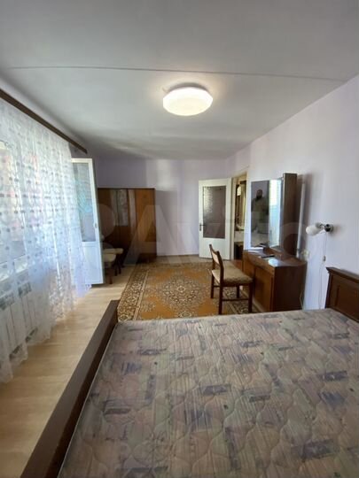 3-к. квартира, 80 м², 9/9 эт.