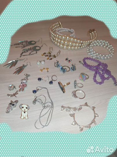 Женские украшения, бижутерия