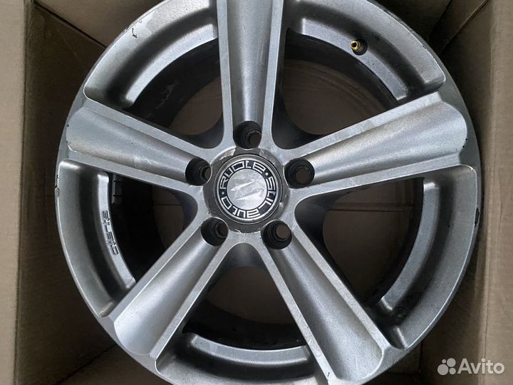 Диски литые 16 5/114,3