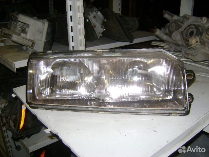 Фара правая Mitsubishi Galant E1 Митцубиси Галант