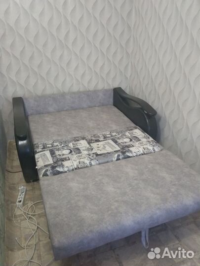 Кожаный диван бу