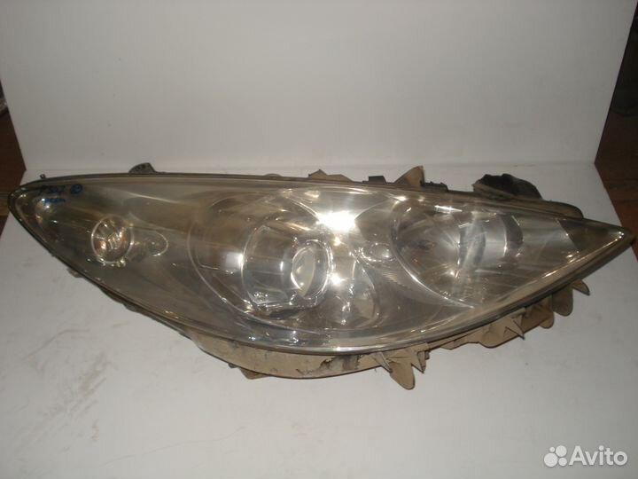 Фара правая(линза) Peugeot 307, Пежо 307 рест
