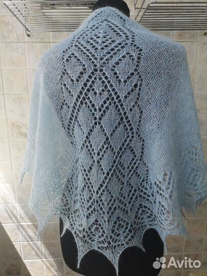 Шаль вязаная
