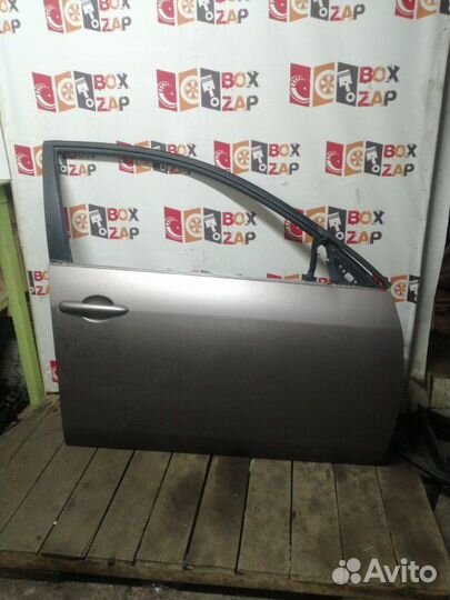 Дверь боковая передняя правая Nissan Primera 1.8