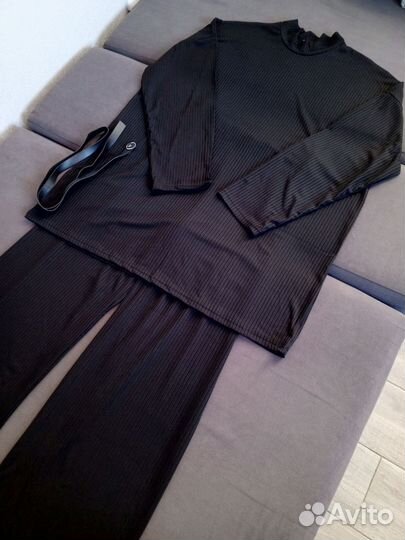 Брючный костюм женский