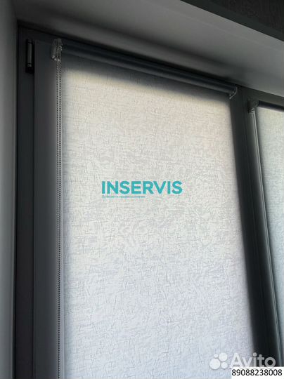 Вертикальные жалюзи на дверной проем