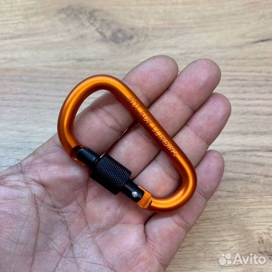 Карабин. Оранжевый