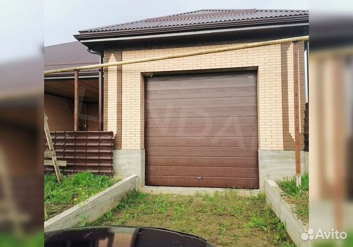 Гаражные секционные ворота