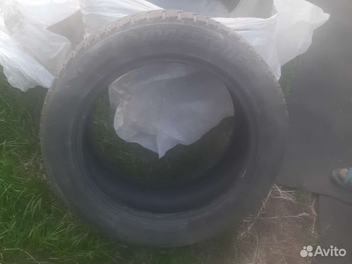 Bridgestone Blizzak Spike-01 18/55 R18