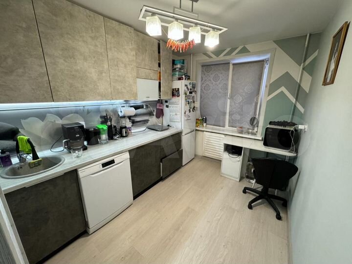 3-к. квартира, 68 м², 1/9 эт.