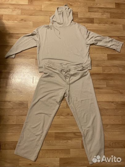 Спортивный костюм Zarina