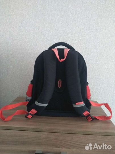 Школьный рюкзак