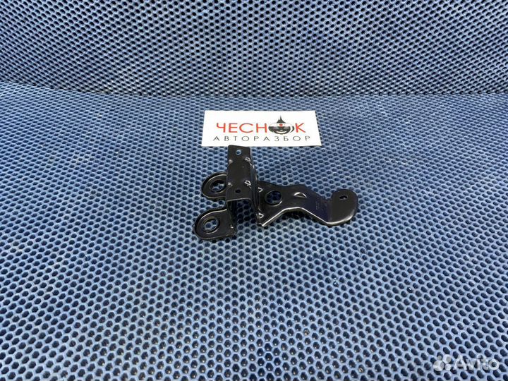 Кронштейн блока ABS Audi Q7