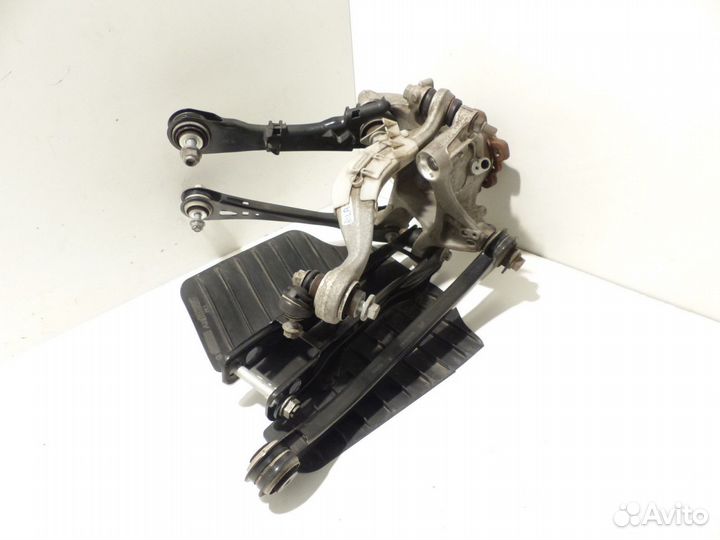 Кулак задний рычаги правый бмв G30 G31 bmw