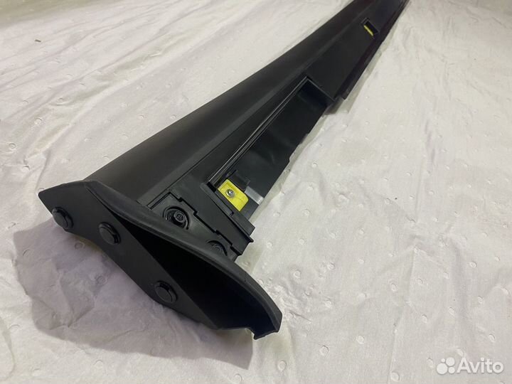 Накладка на порог D10E51PL0A