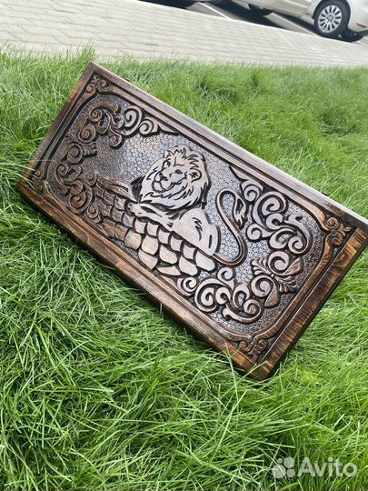 Нарды ручной работы со львом