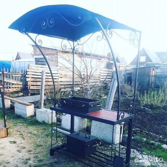 Кованые мангалы с крышей