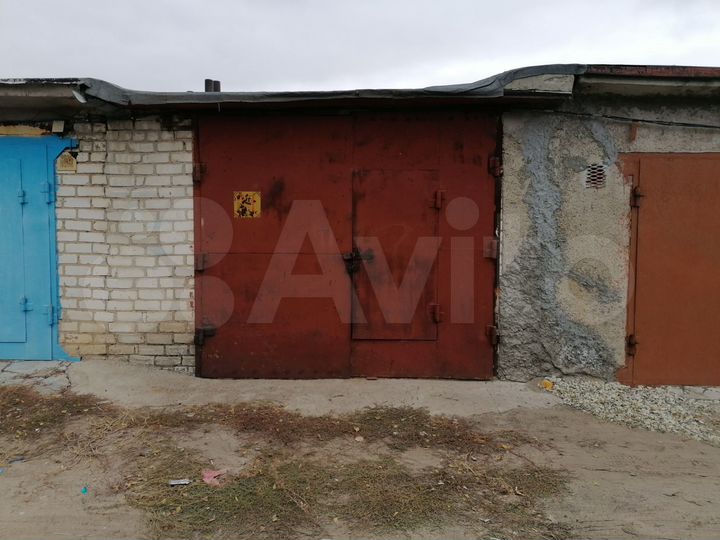 Гараж, > 30 м²