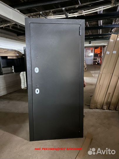Тяжелая дверь металлическая с бесплатной доставкой