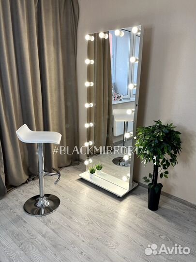 Безрамное гримерное зеркало в полный рост