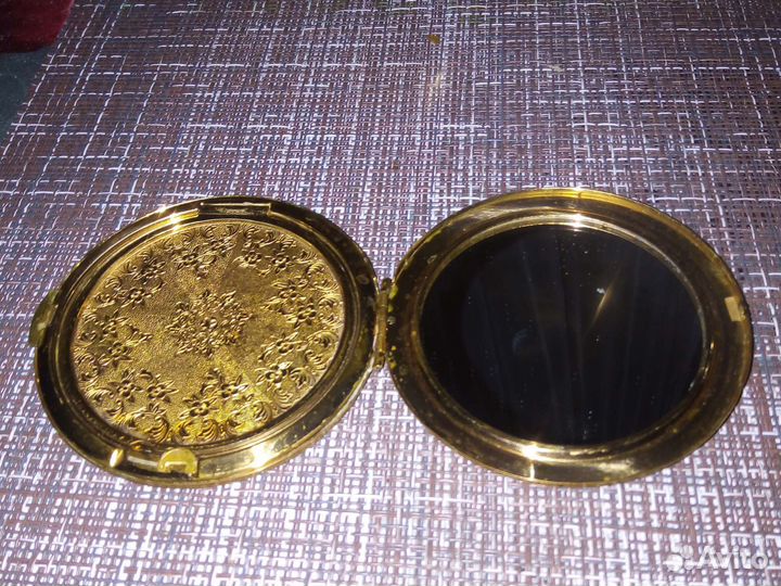 Пудреница 50-60тодов