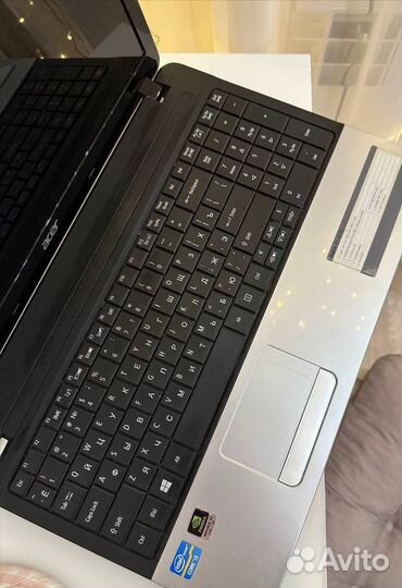 Ноутбук Acer aspire E1-571G