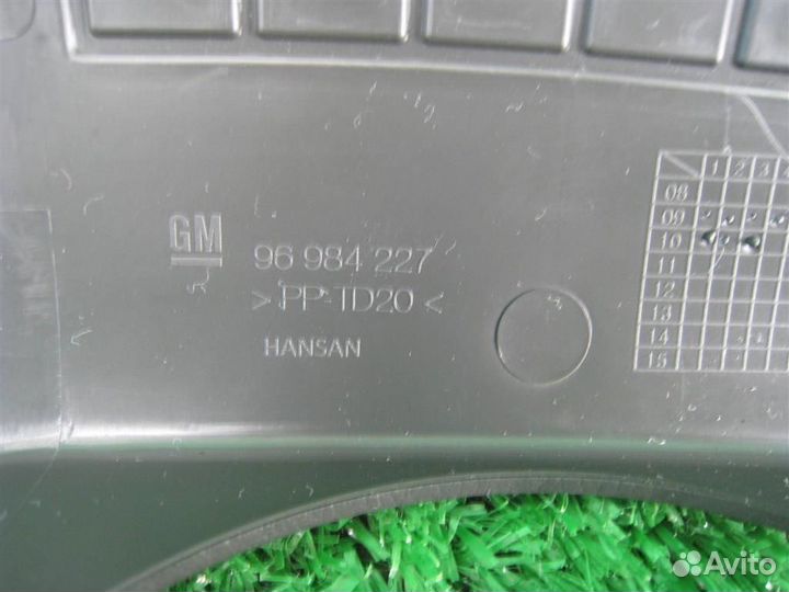 Кожух рулевой колонки верхний Chevrolet Cruze J30