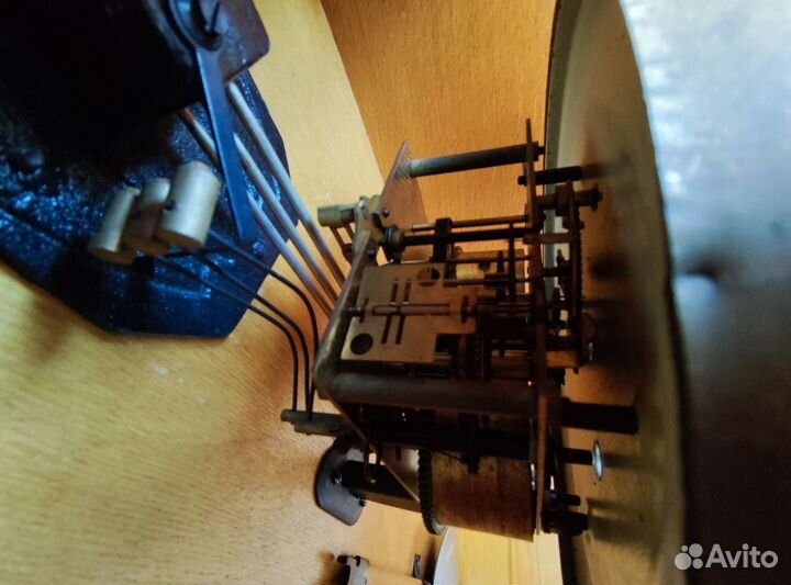 Настенные маятниковые часы с боем очз 1961