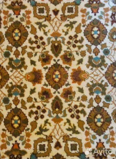 Ковёр шерстяной