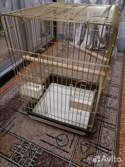 Клетка для крупного попугая