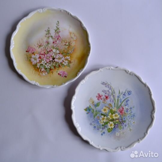 Декоративная тарелка с цветами Royal Albert