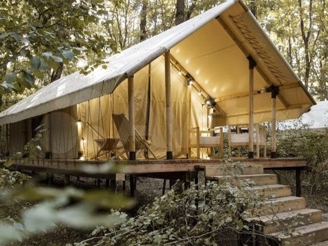 Дом 25 м² на участке 8 га