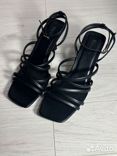 Туфли босоножки 39