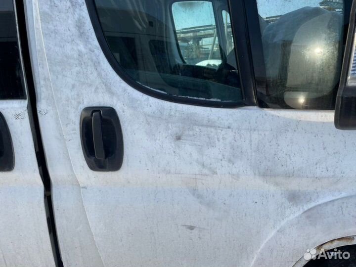 Дверь боковая передняя правая Peugeot Boxer 4H03