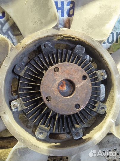 Вискомуфта Mitsubishi Pajero