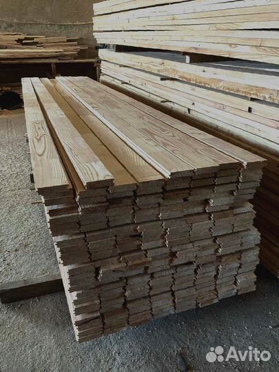 Строганная лиственница: доски 40x110 мм, равномерн
