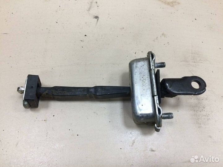 Ограничитель двери задней левой Geely Emgrand X7