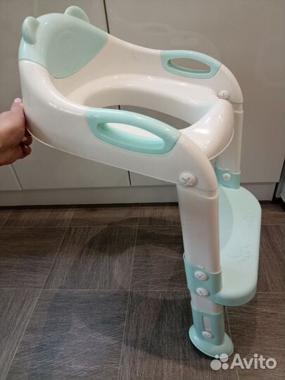Детское сиденье на унитаз со ступенькой