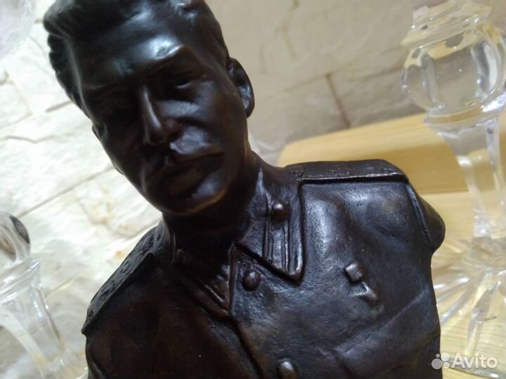 Бюст сталина бронза
